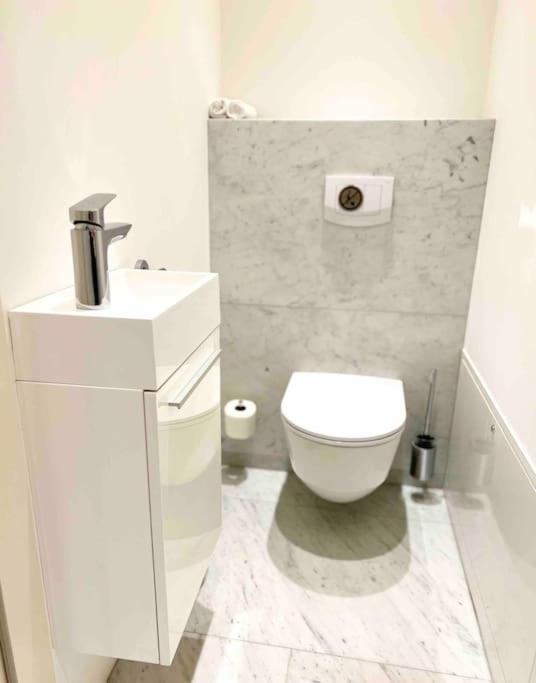 Gemuetliches Und Modernes Apartment,44 M² Виена Екстериор снимка