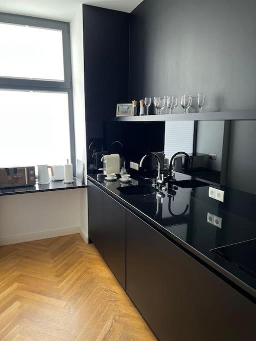 Gemuetliches Und Modernes Apartment,44 M² Виена Екстериор снимка