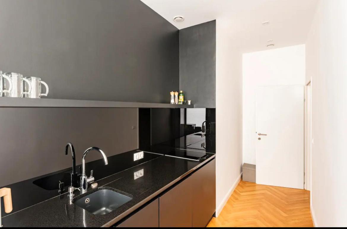 Gemuetliches Und Modernes Apartment,44 M² Виена Екстериор снимка